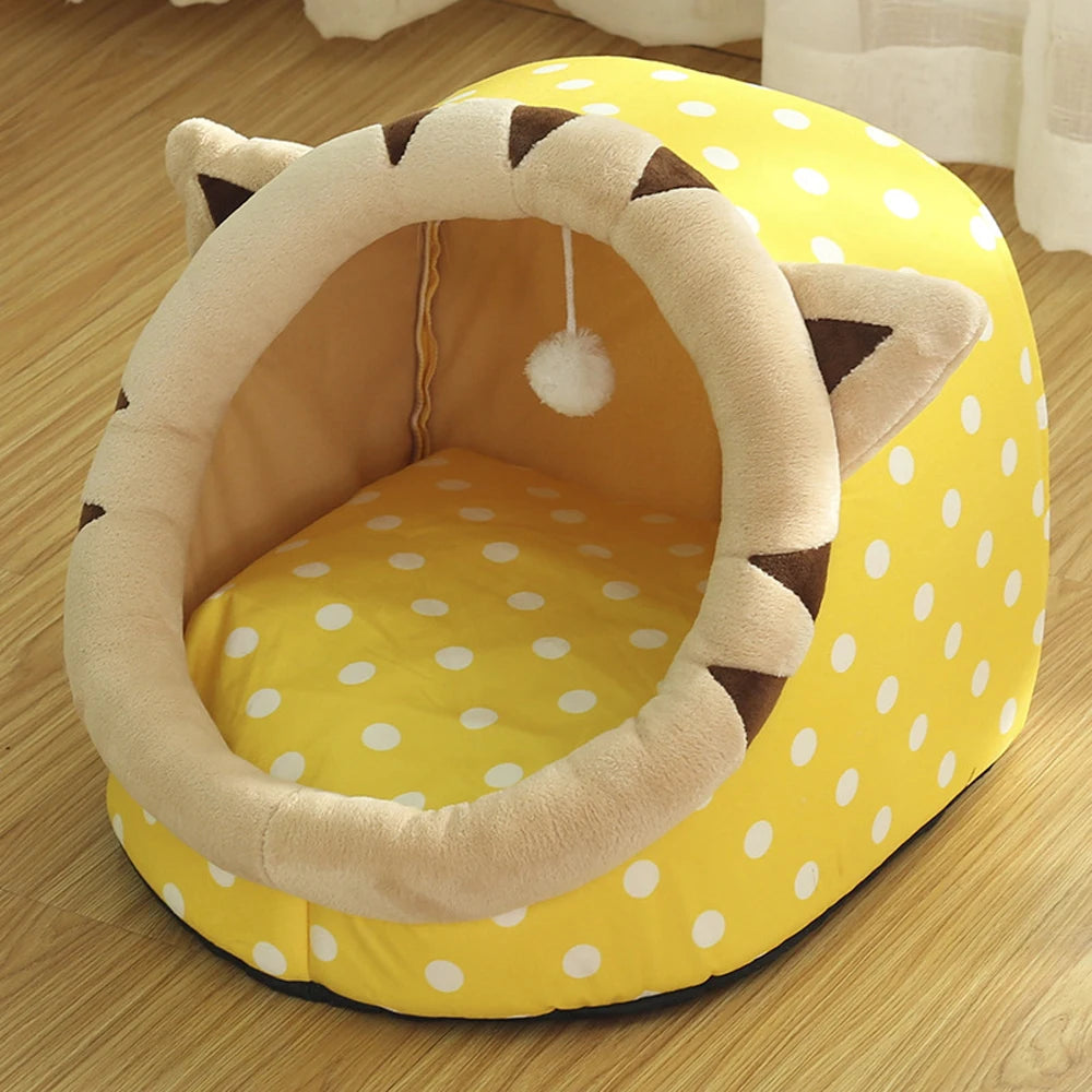 Cozy Cat & Small Dog Bed Basket