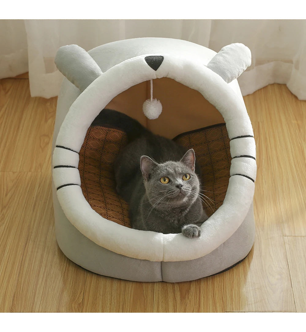 Cozy Cat & Small Dog Bed Basket