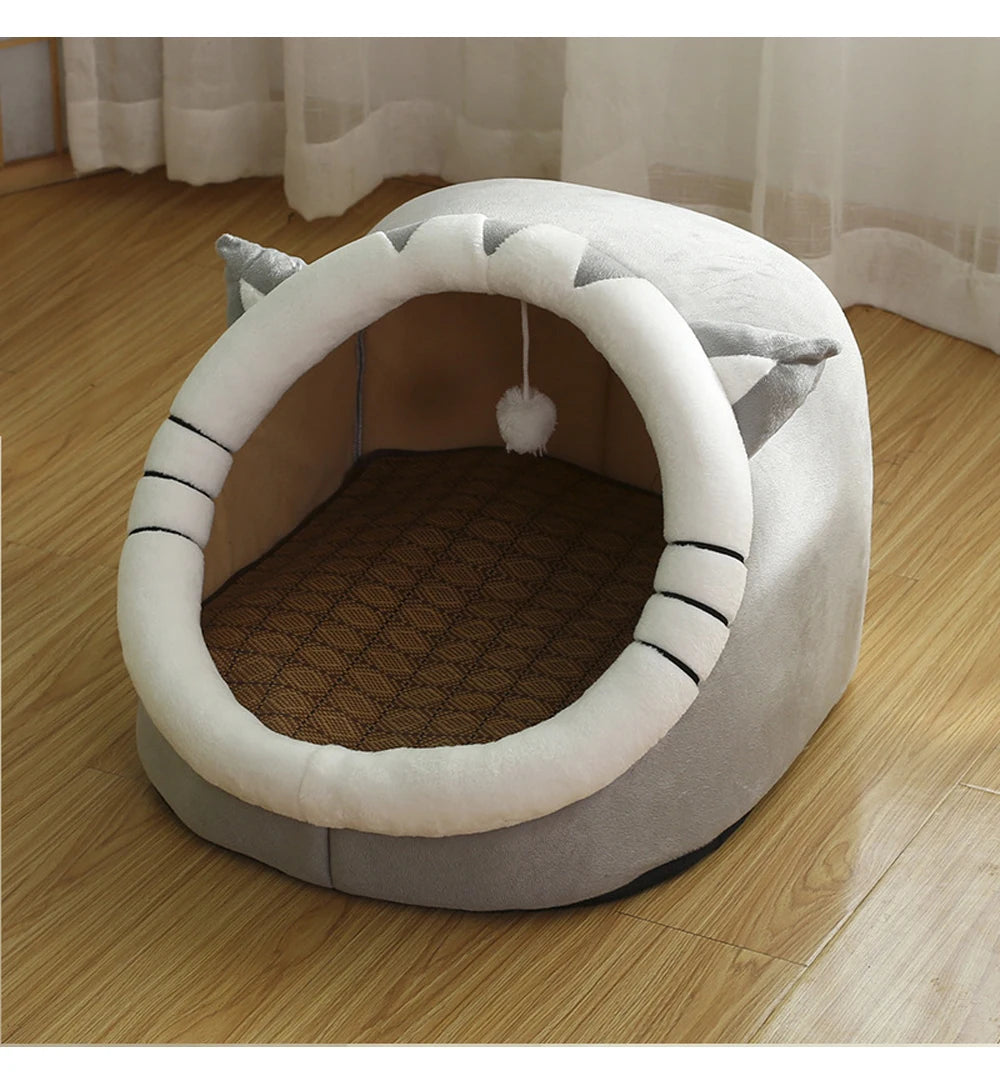 Cozy Cat & Small Dog Bed Basket